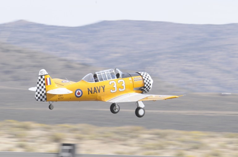 _DSC3948 Race #33 Pace Plane for T-6 Gold Heat 2